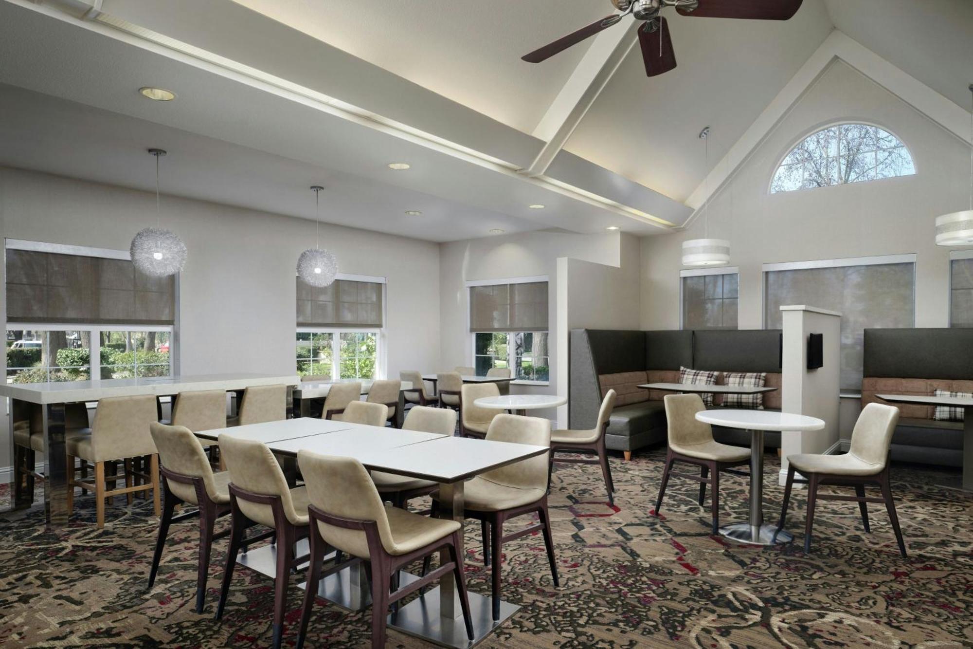 Residence Inn By Marriott Stockton Esterno foto